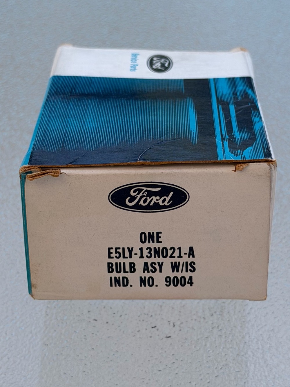 Ford Blue and White Bulb Assembly Box